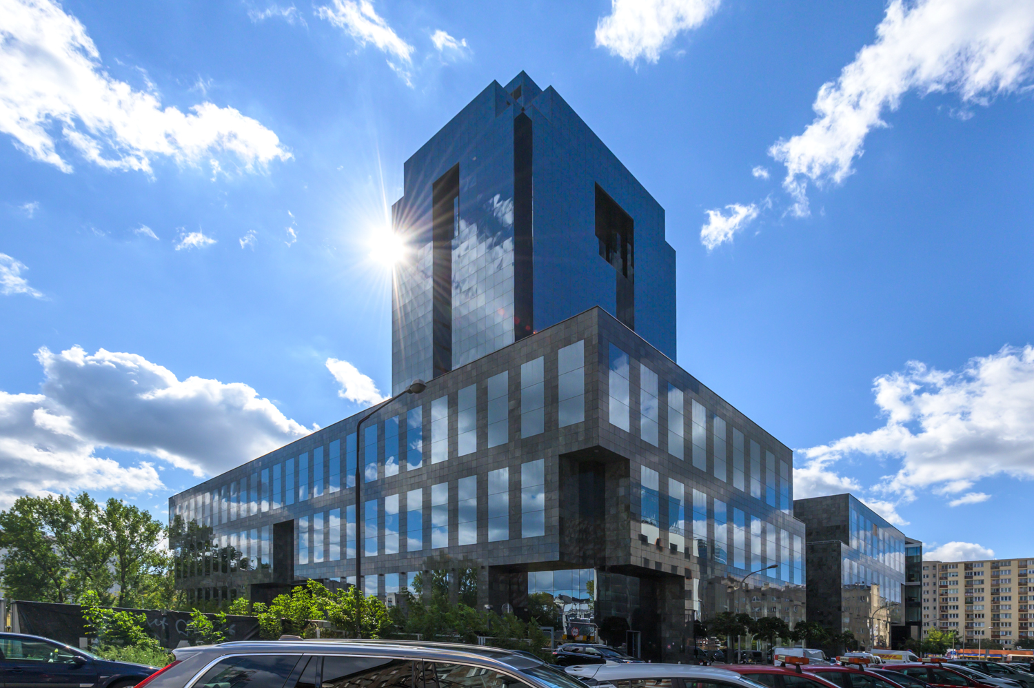 Zdjęcie architektury budynku Warta Tower